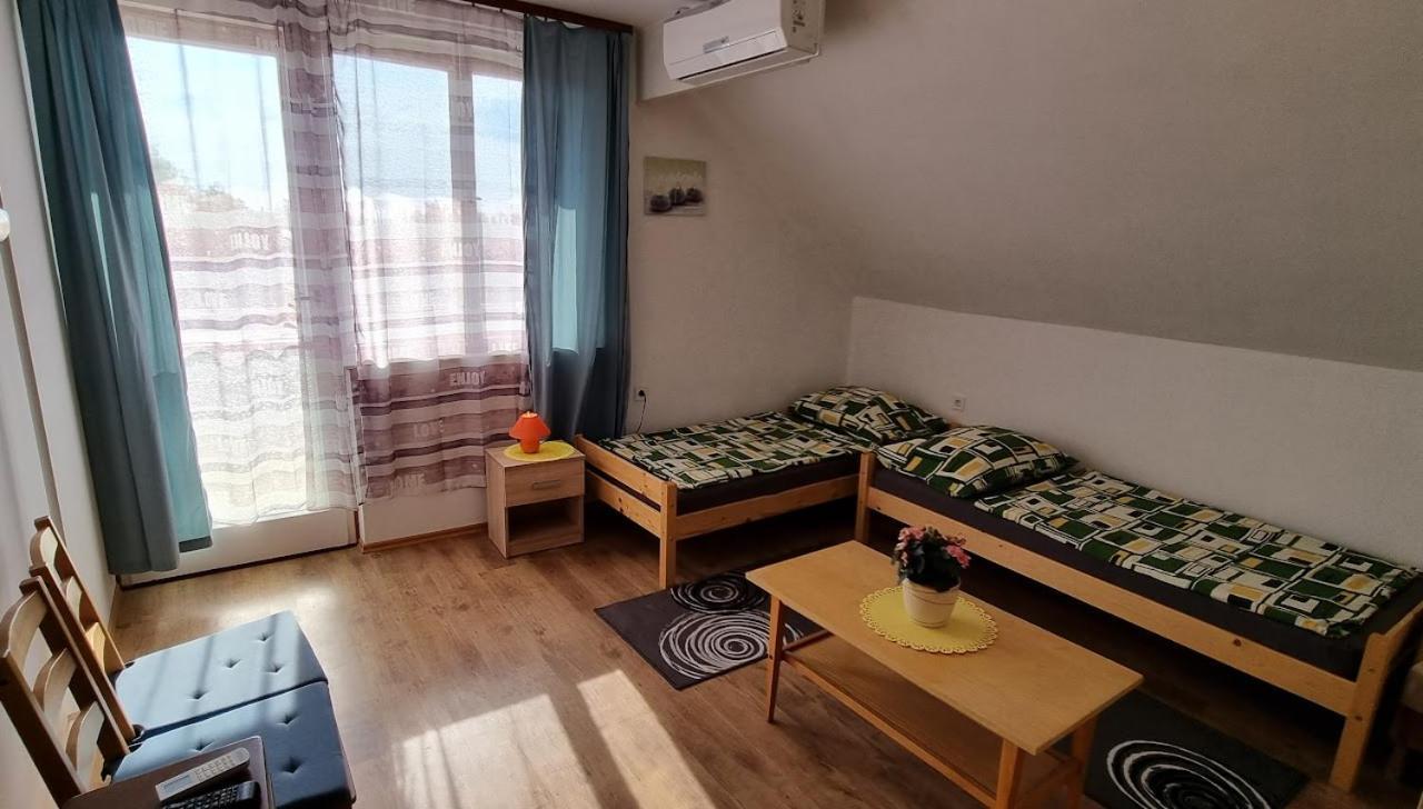 Boglari Harmonia Apartman บาลาตงโบกลาร์ ภายนอก รูปภาพ